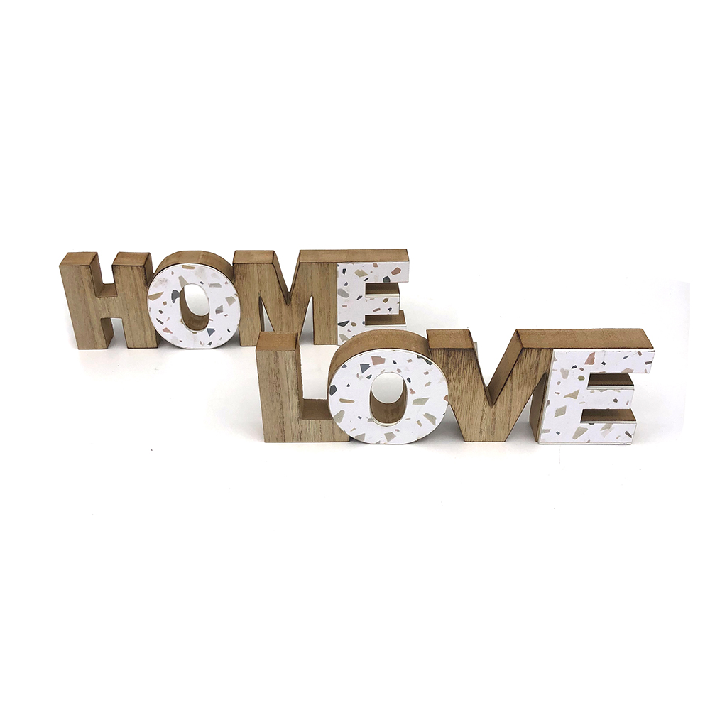 Ornement du signe de la maison en bois rustique et de l'amour